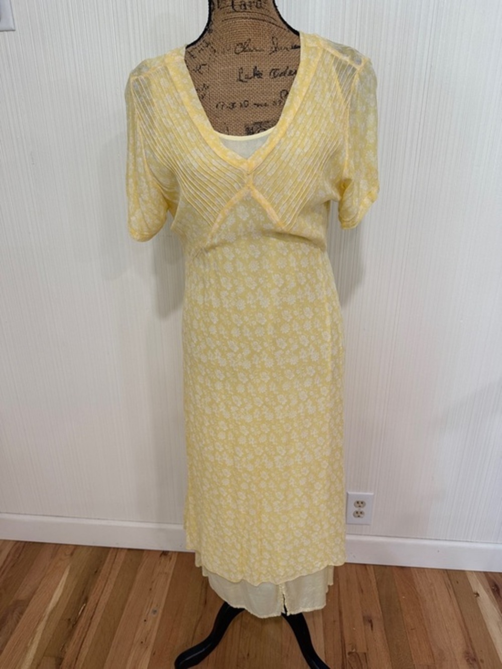 Vintage April Cornell Pale Yellow Floral/Maxi Dress/Underpinning Cottagecore